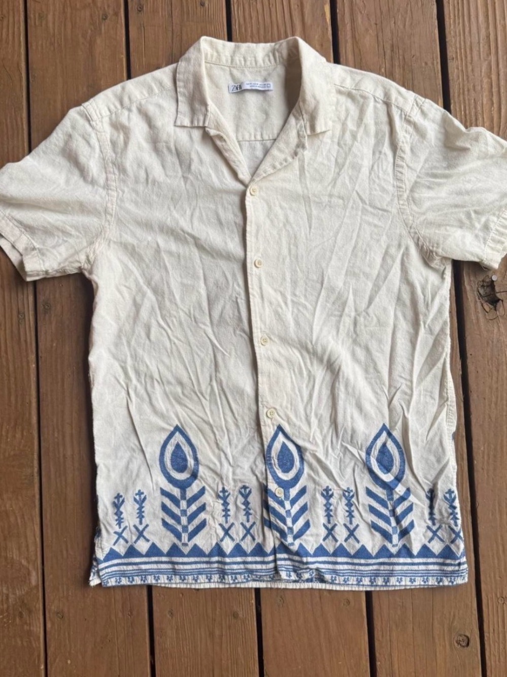 Zara Men’s Cream Short-Sleeve Button-Up Shirt with Blue Embroidered Hem Print